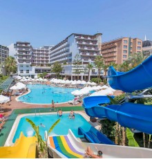 Holiday Park Resort 5* Holiday Park Resort 5*