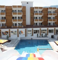 Club Munamar Beach Resort 4*