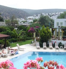 Red Lion Hotel & Studios 2*