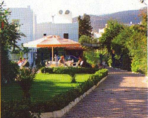 Red Lion Hotel & Studios 2* — Бодрум, первая линия