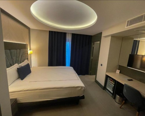 Turkay Hotel 3* — Аланья, Анталья: завтрак и бассейн