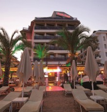 Malibu Beach 3* Malibu Beach 3*