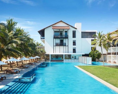 Jetwing Blue 5* — отель на первой линии в Негомбо