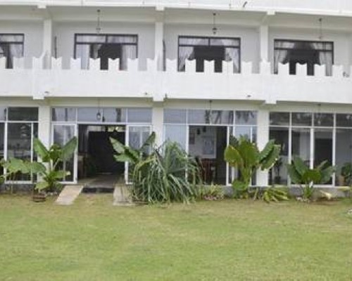 The Reef Comber 3* в Хиккадуве — карточка отеля