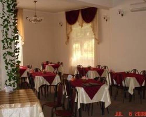 Отель Островок 1* в Пицунде