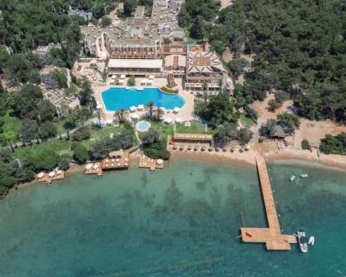 DoubleTree by Hilton Bodrum Isil Club Resort 5* — курортный отель в Бодруме