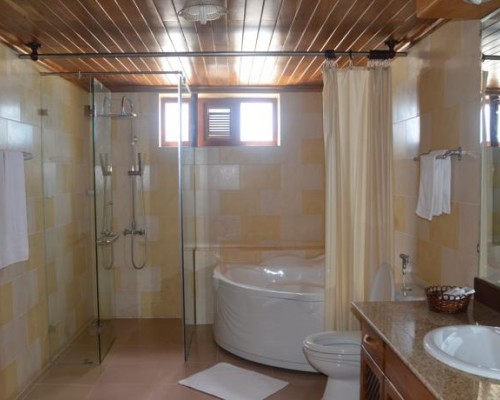 Vinh Suong Seaside Hotel & Resort 3* в Фантхьете