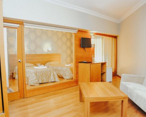 Meril Club Hotel 4* в Турунче — подбор тура с персональным агентом