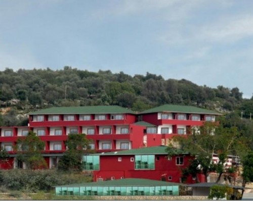 White Inn Hotel 3* в Аланье: семейный пляжный отель на первой линии