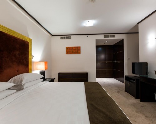 Park Hotel Apartments 4* в Дубае — апарт-отель в районе Jadaf