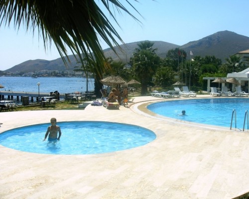 Club Datca Tatil Koyu 3* — отель на первой линии в Мармарисе