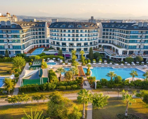 Commodore Elite Suites & Spa 5* — отель на первой линии в Сиде