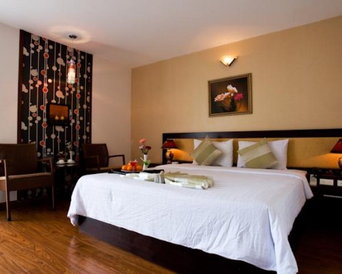Отель Viet Grand King Town в Нячанге