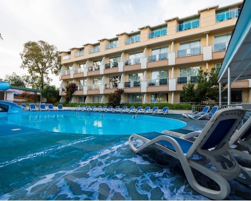 Aperion Beach Hotel 3* в Кызылоте: что важно знать перед подбором тура