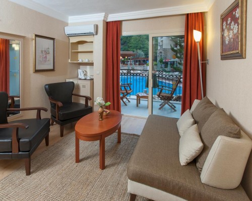 Julian Forest Suites 4* — семейный отдых в Ичмелере