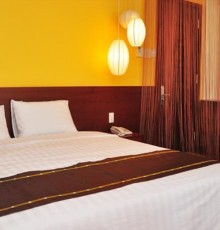 Golden Summer - Ha Vang Hotel 2*