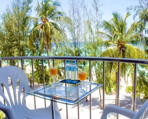 Fuana Inn, Hulhumale — отель 3* на первой линии