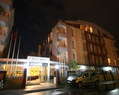Grand Mert Hotel & Suite Apart — отель 3* в Анталье, район Коньяалты
