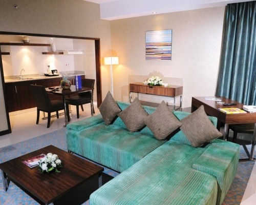 Howard Johnson Diplomat Hotel 3* — Абу-Даби, ОАЭ
