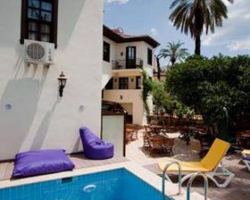 Deja Vu Boutique Hotel 4* — отель в Старом городе Антальи