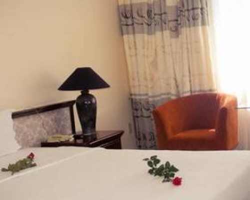 Holiday Hotel 2* в Нячанге
