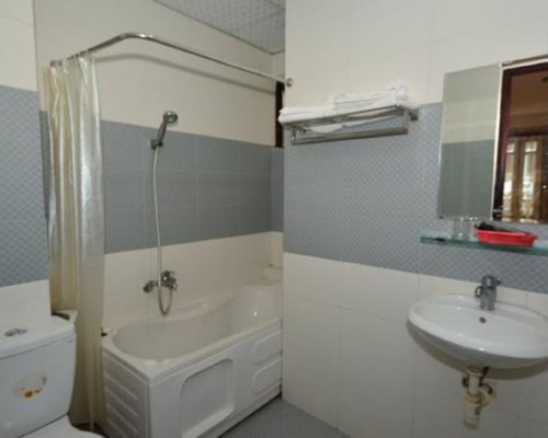 Long Beach Hotel 2* в Нячанге