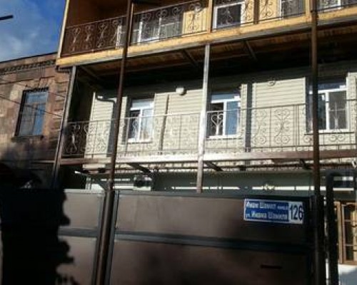 Гостевой дом Алистера в Сухуме (Абхазия)