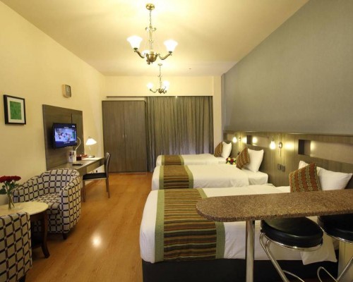 Flora Hotel Apartments 3*