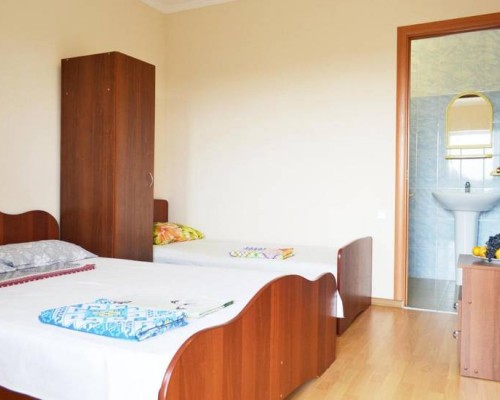 Guest house Sunny 3* в Сухуме: гостевой дом с термальным комплексом