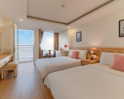 Nang Vang Hotel в Нячанге: честный обзор отеля на первой линии
