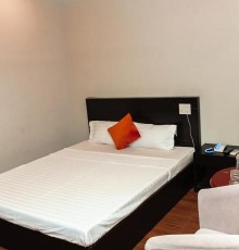 Cosmos Hotel 3*