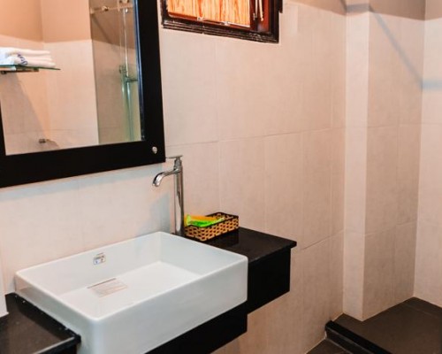 Cosmos Hotel 3* в Нячанге: что важно знать перед бронированием