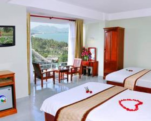 Hoang Tung Hotel 2* в Нячанге
