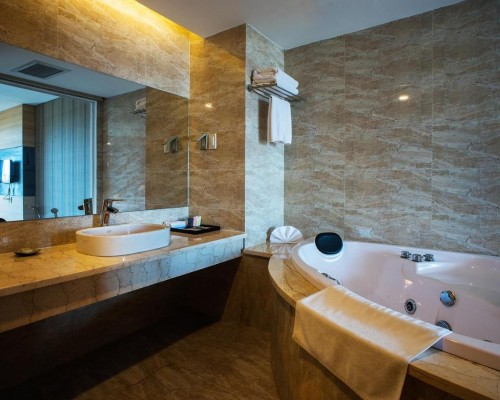Muong Thanh Holiday Muine Hotel 4* — Фантхьет, Вьетнам
