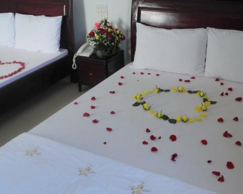 Nam Hong Hotel 2* — Нячанг, первая линия