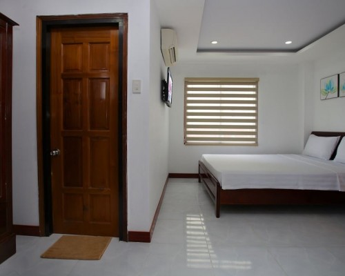 Hoang Thuy Hotel 2* в Нячанге
