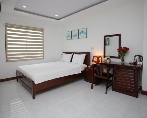 Hoang Thuy Hotel 2* в Нячанге