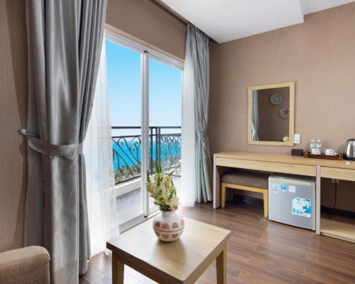 DB Hotel Nha Trang 3* — бюджетный отель в Нячанге