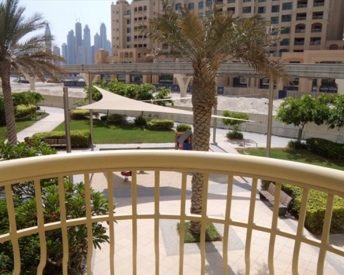 Shoreline Apartments 4*