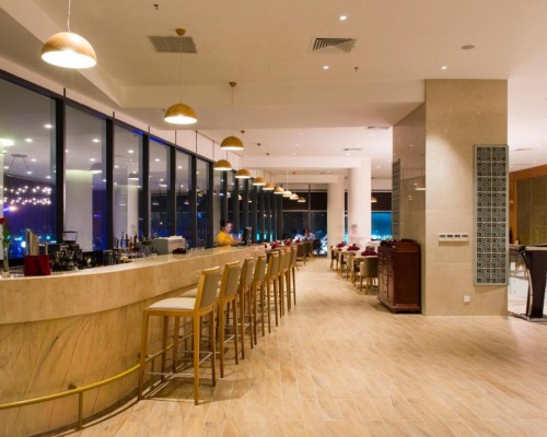 Starcity Bayfront Nha Trang 5* — отель на первой линии в Нячанге