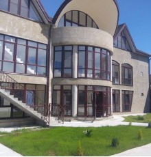 Nina Guest House