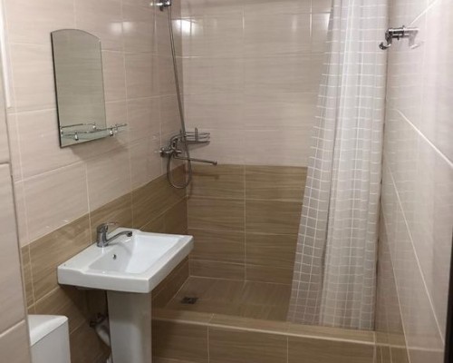 Guest house Meka, Гудаута: гостевой дом с общей кухней