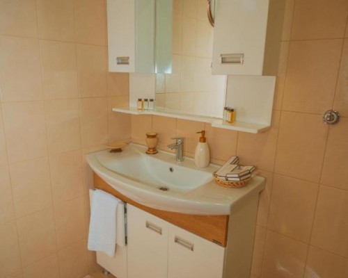 Leon Boutique Hotel, Сухум — честный обзор