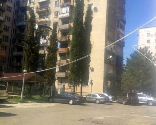 Apartments On Imam Shamil 6, Сухум: квартира в центре города