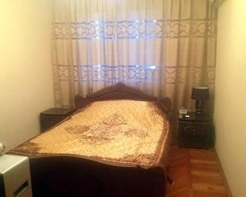 Apartments On Imam Shamil 6, Сухум: квартира в центре города