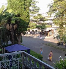 Dioskuriya Guest House