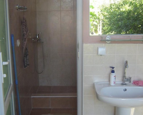 Guesthouse on Bratiev Ezugbaya 26 в Сухуме