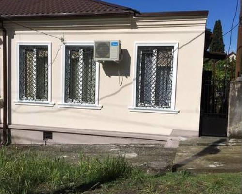 Guest house on Chocua 47 — гостевой дом в Сухуме