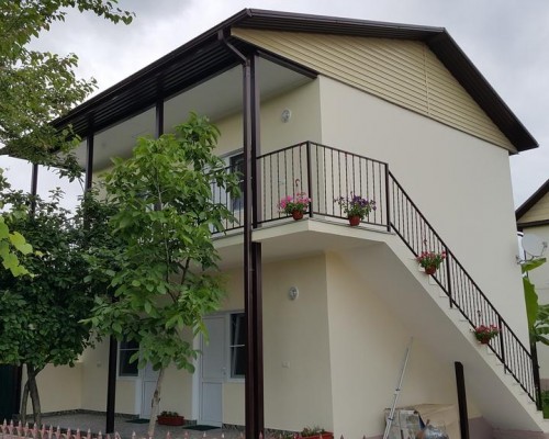 Mini Hotel for Friends в Сухуме — без звёзд, но с бассейном и сауной
