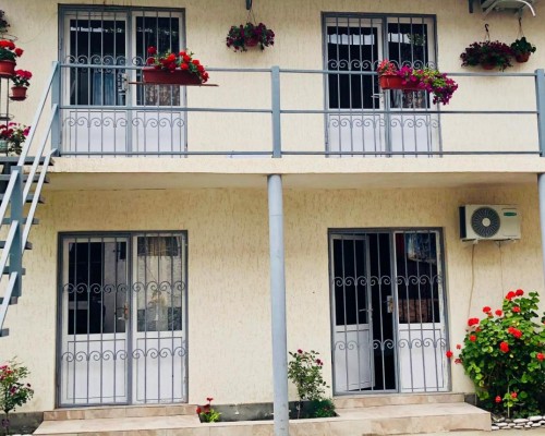 Guest house Y morya в Сухуме — гостевой дом у моря